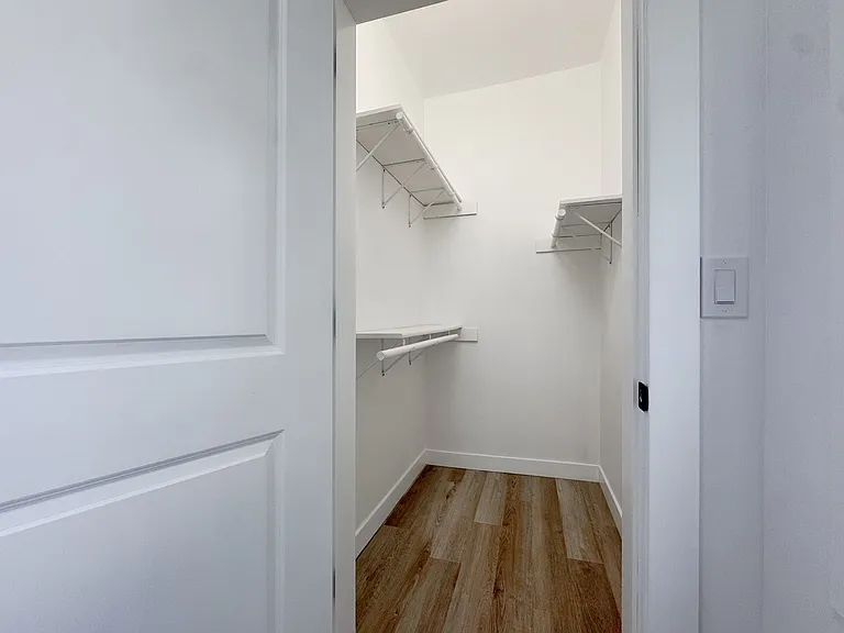 1746 Chatham St — Photo 8