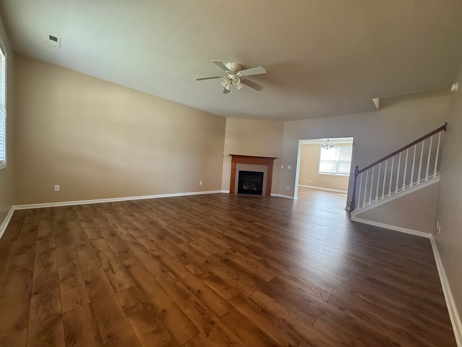 3 bed, 2.5 bath, 2557 sqft, $2,450 — Photo 4