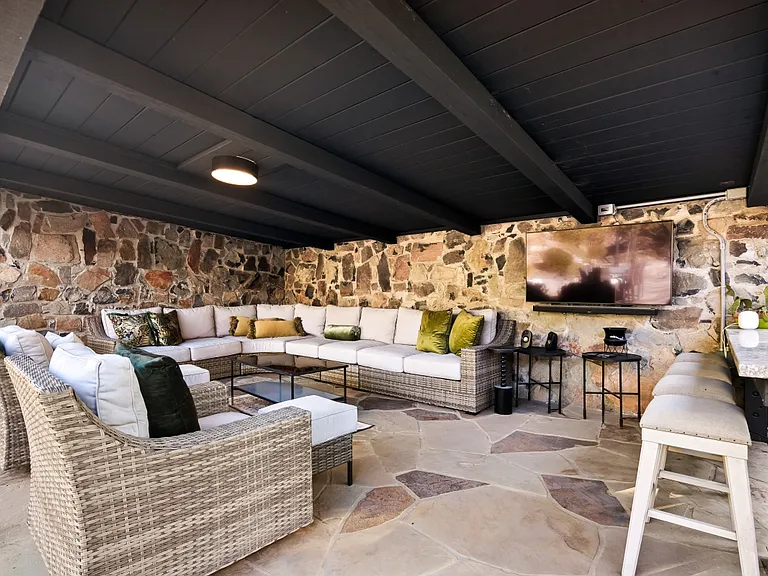 2073 Elevado Rd — Photo 19
