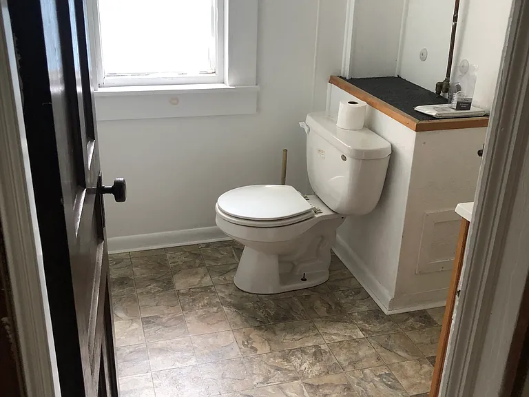 119 N Willard St — Photo 7