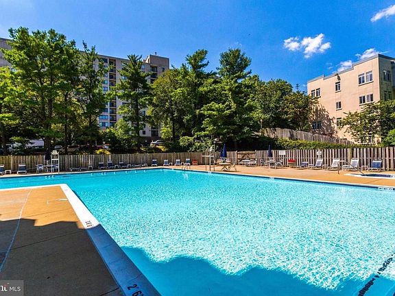 4th image of 6301 Stevenson Ave APT 916