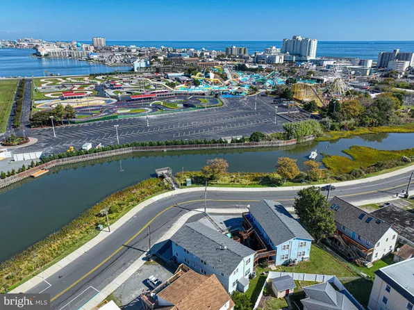 327 Robin Dr #2, Ocean City, MD 21842