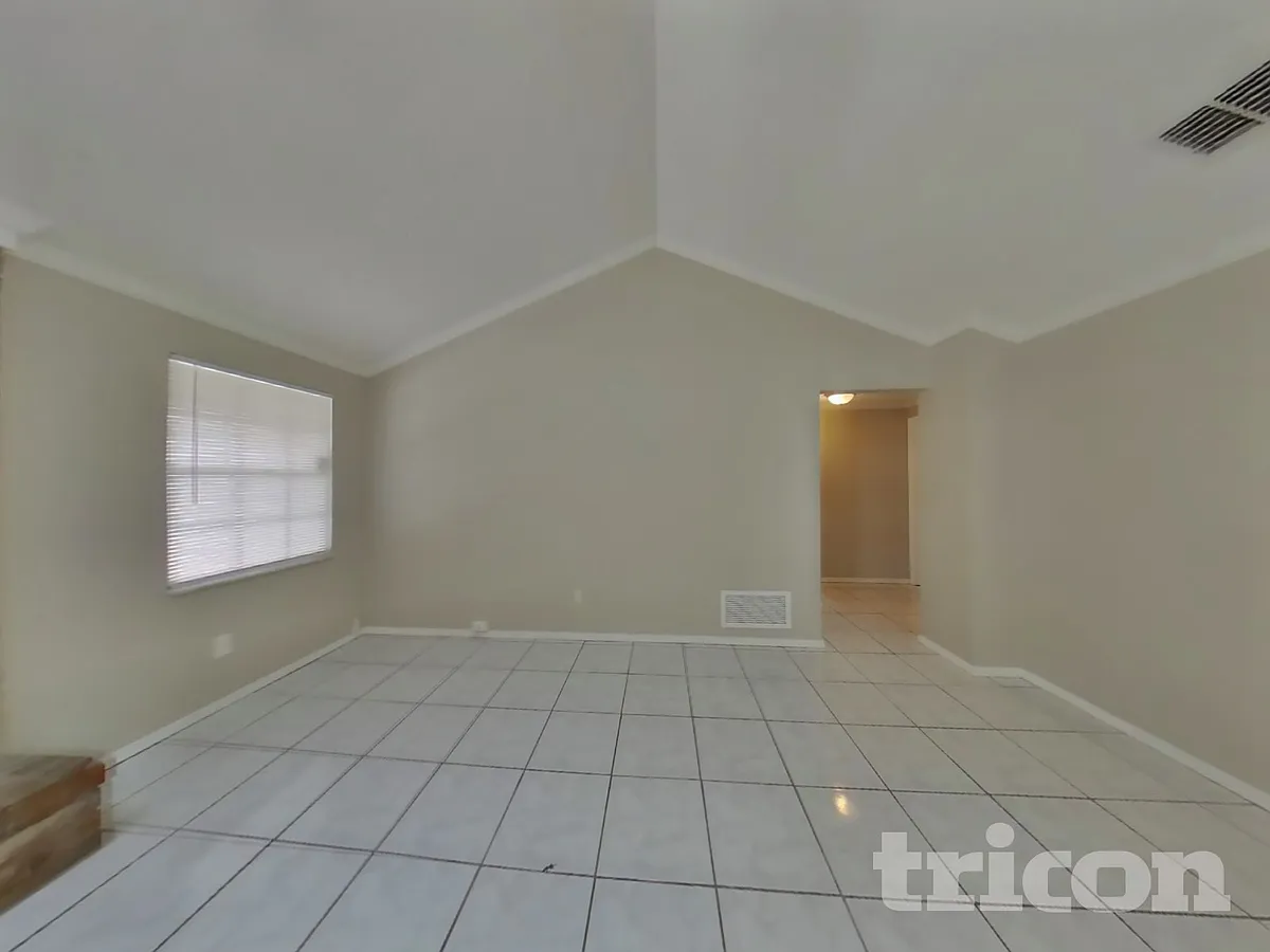 Building Photo - 8252 Yolanda Ct