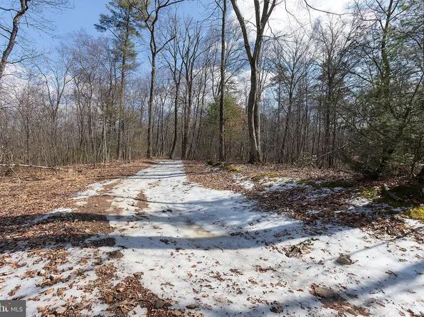 7201 Sleepy Hollow Rd, Harrisburg, PA 17112