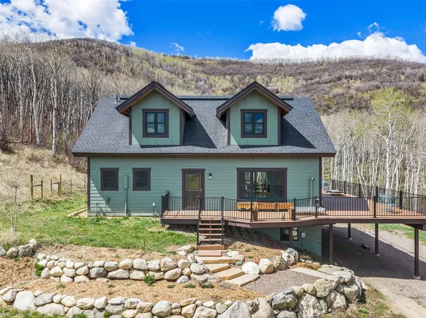 24425 Rawhide Trl, Oak Creek, CO 80467