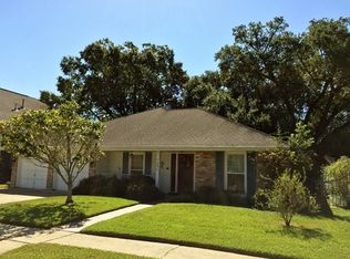 7404 Sheringham Dr, Harahan, LA 70123