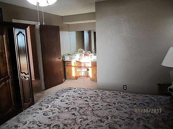 5th image of 757 N Avenue C