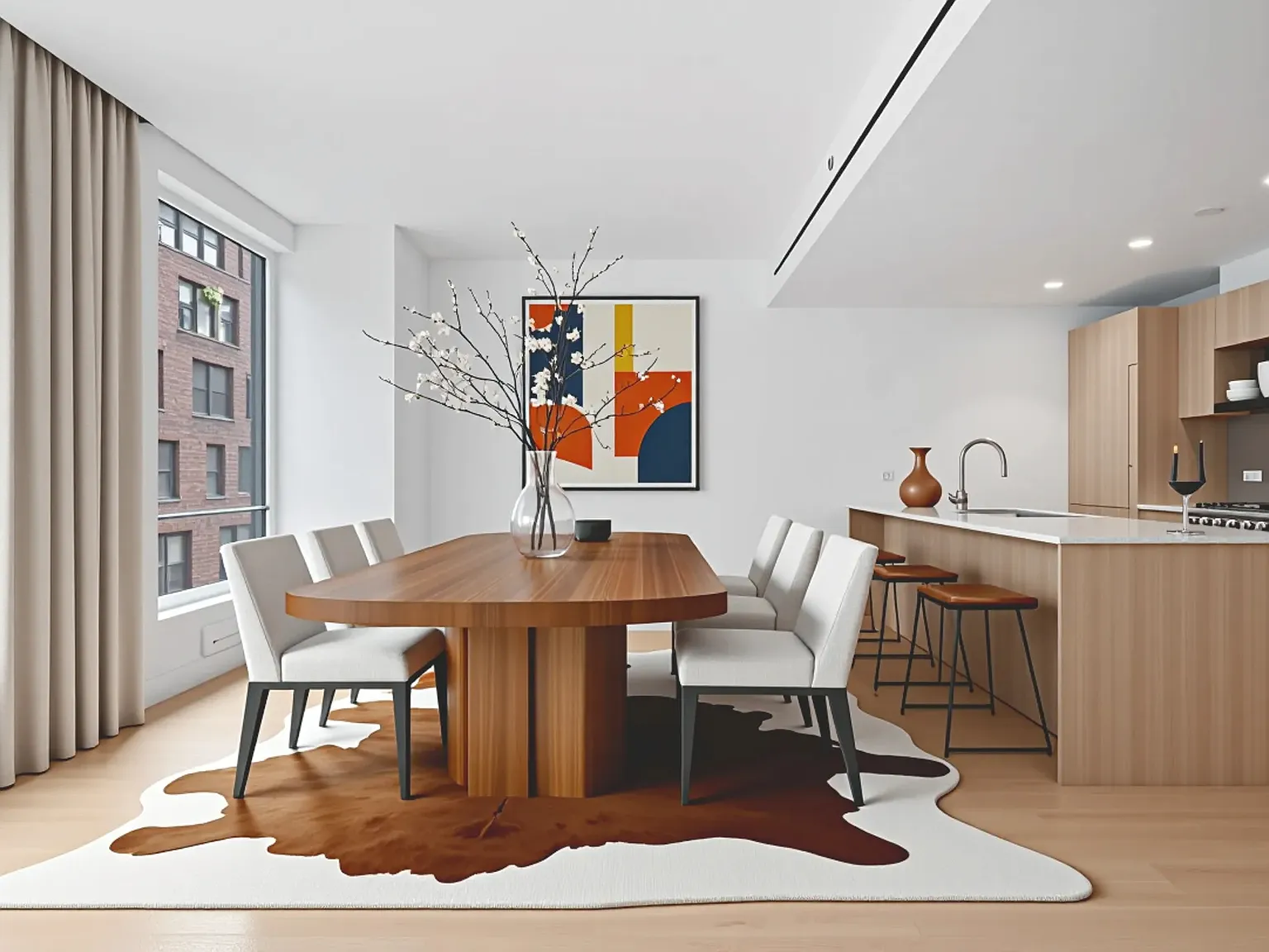 225 W 28th St — Photo 2