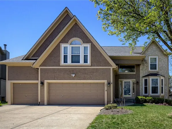 14718 Mackey St, Overland Park, KS 66223