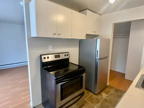 Eden Roc Apartments, 8401 Rainier Pl S APT 7, Seattle, WA 98118