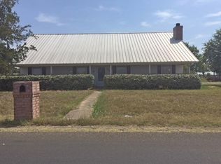 916 S Ward St, Italy, TX 76651