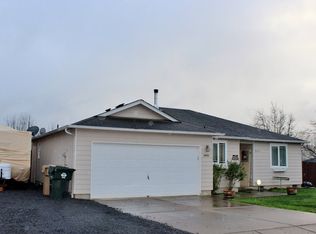 4445 Live Oak St, Sweet Home, OR 97386