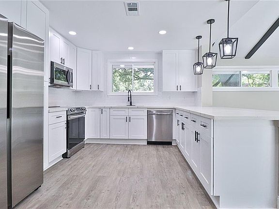 3rd image of 101 Norland Ave