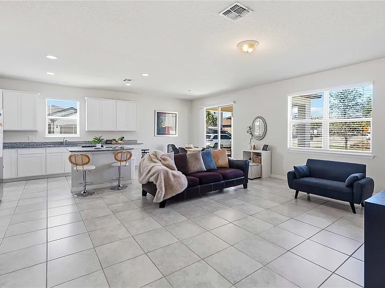 17241 Goldcrest Loop — Photo 7