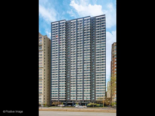 1440 N Lake Shore Dr, Chicago, IL 60610
