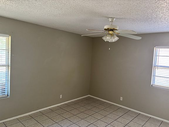 5th image of 3411 Jewell Dr