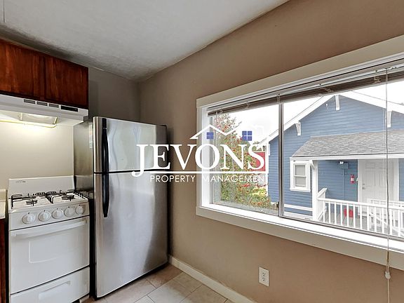 5th image of 718 Yakima Ave APT 2