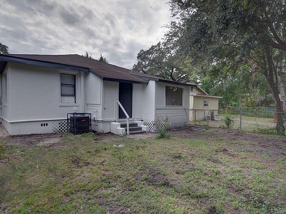 4th image of 2422 E 18th Ave