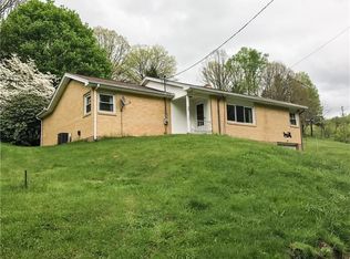120 Bakers Ln, Apollo, PA 15613