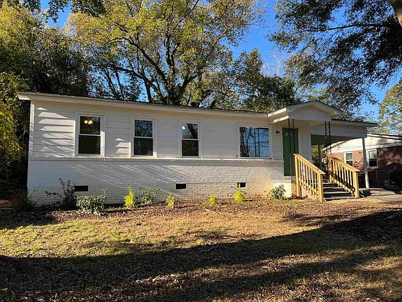 2nd image of 326 Woodview Ave