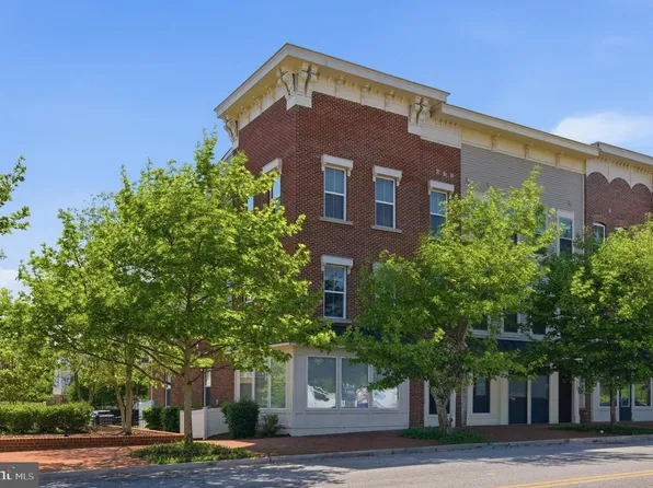 713 Skippers Ln, Annapolis, MD 21401