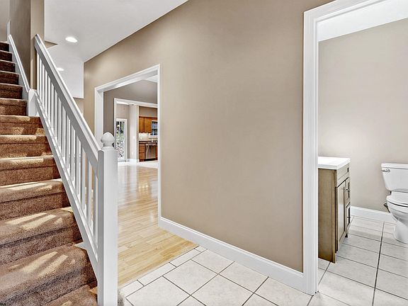 3rd image of 7 Palmetto Dr