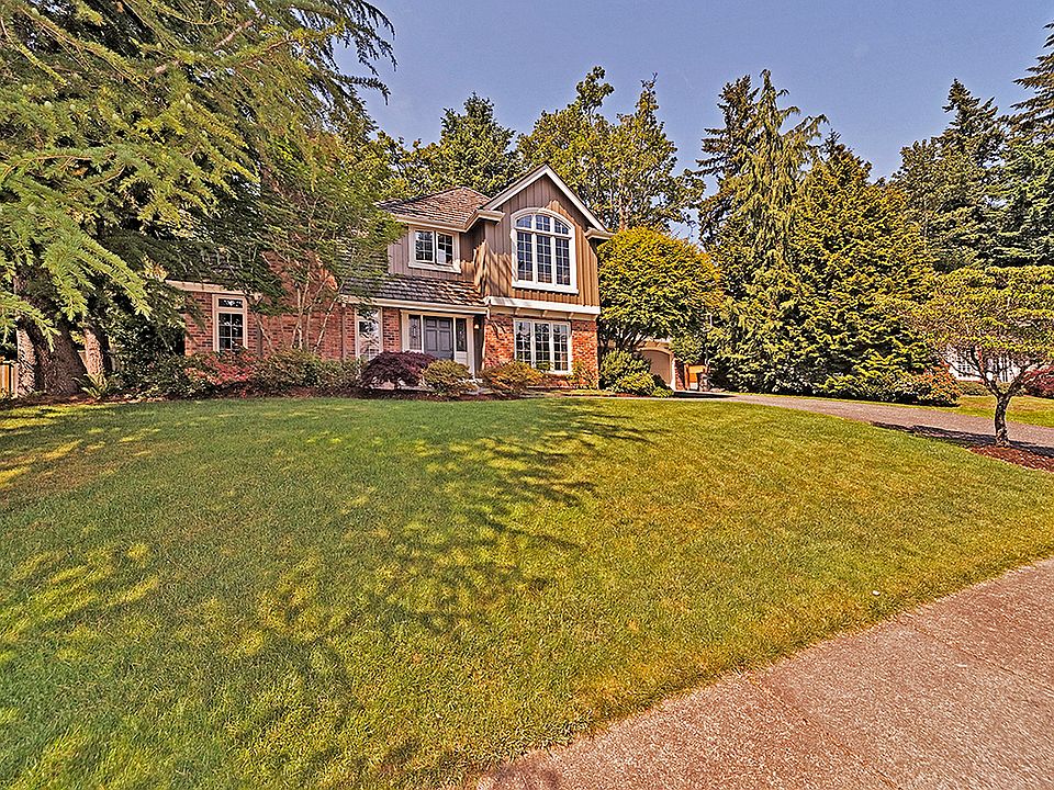 1st image of 20540 NE 35th Pl