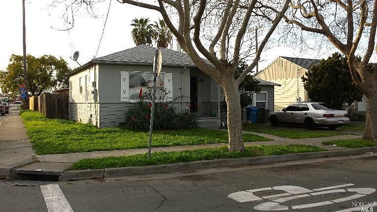 1st image of 601 Grennan Ave