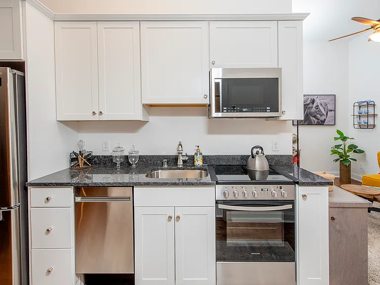 The Fitz Flats — Photo 18
