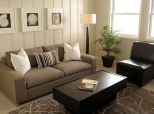 5106 Carol St APT 1, Skokie, IL 60077