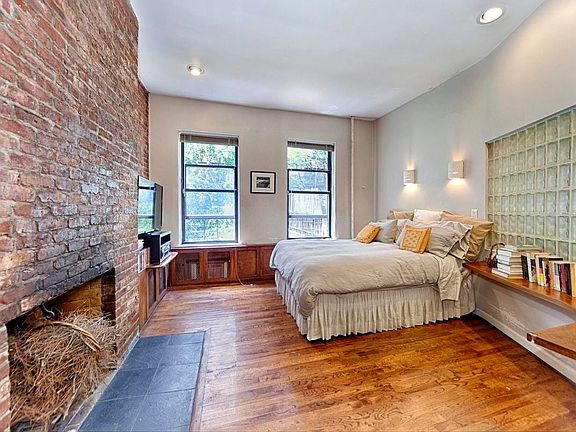 5th image of 144 W 80th St #2/3