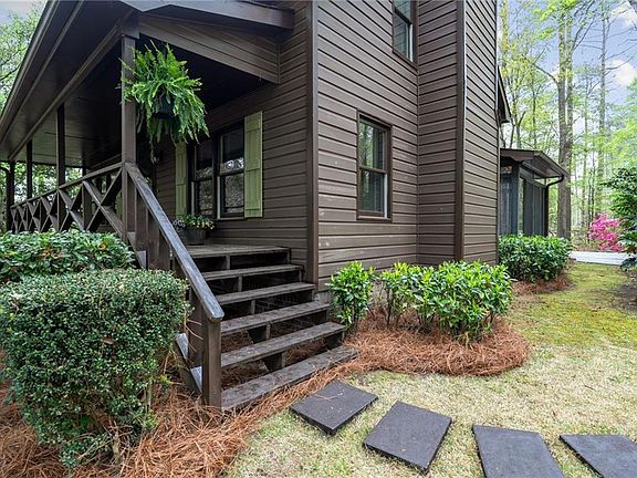 4th image of 3121 Bonds Lake Rd NW