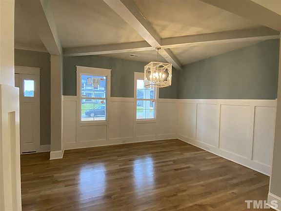 4th image of 329 Allesandra Dr