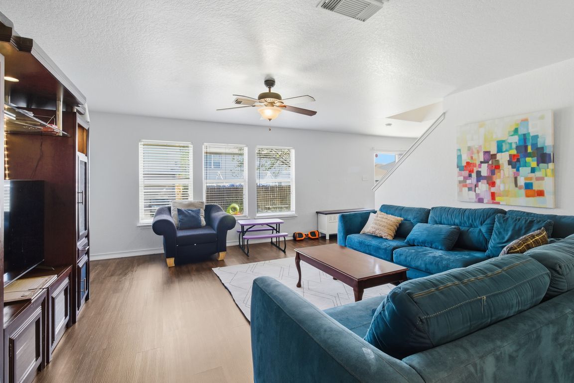 next background image