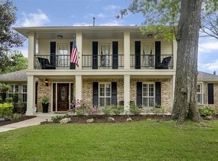 16322 Brook Forest Dr, Houston, TX 77059