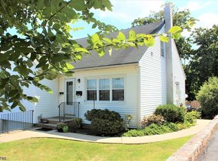 4 Seaman St, Madison, NJ 07940