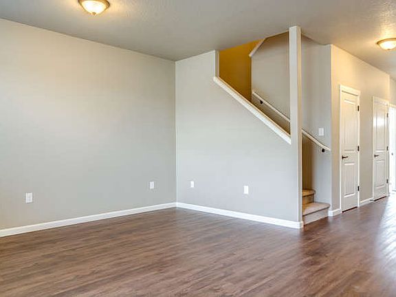 5th image of 7600 NE 31st Cir #8