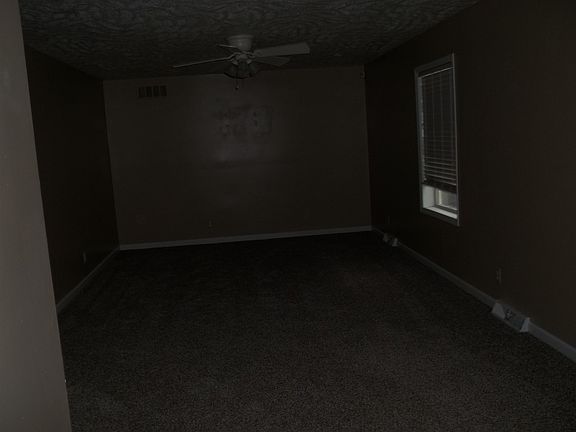 4th image of 1016 W Wolf Ave
