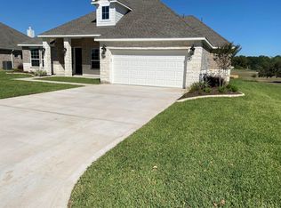 1700 Timber Oaks Dr, Brenham, TX 77833