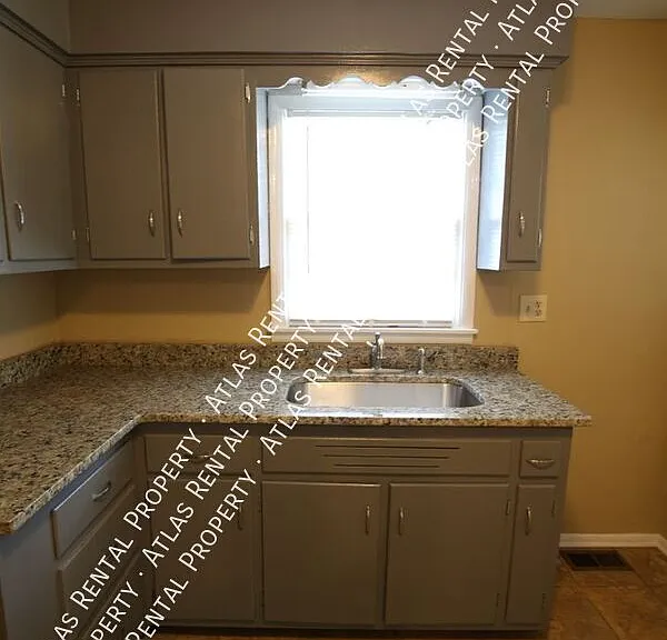 103 Louis Ave — Photo 11