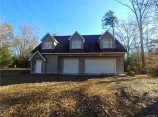 21954 King William Rd, West Point, VA 23181