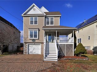 124 Milford Point Rd, Milford, CT 06460