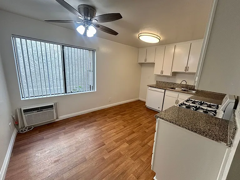 Northridge Place Apartments — Photo 6