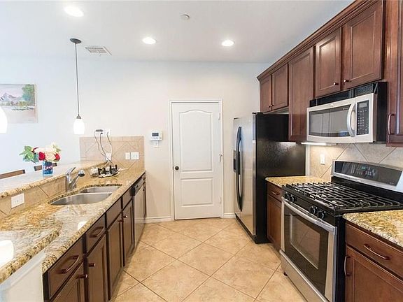 5th image of 6728 Regello Dr