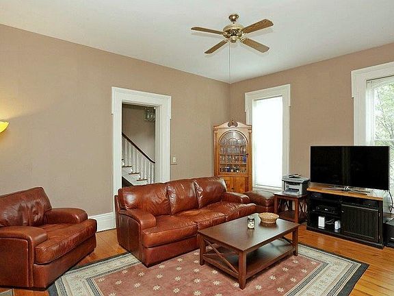 3rd image of 371 N Limestone St #373