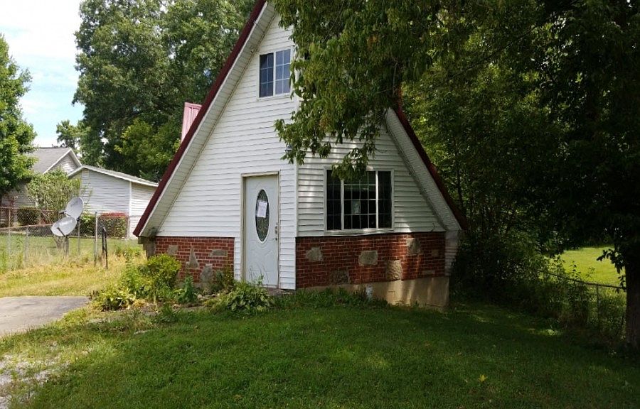 1st image of 303 Water St