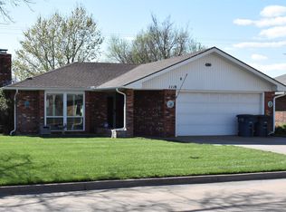 1118 S Hoover St, Enid, OK 73703