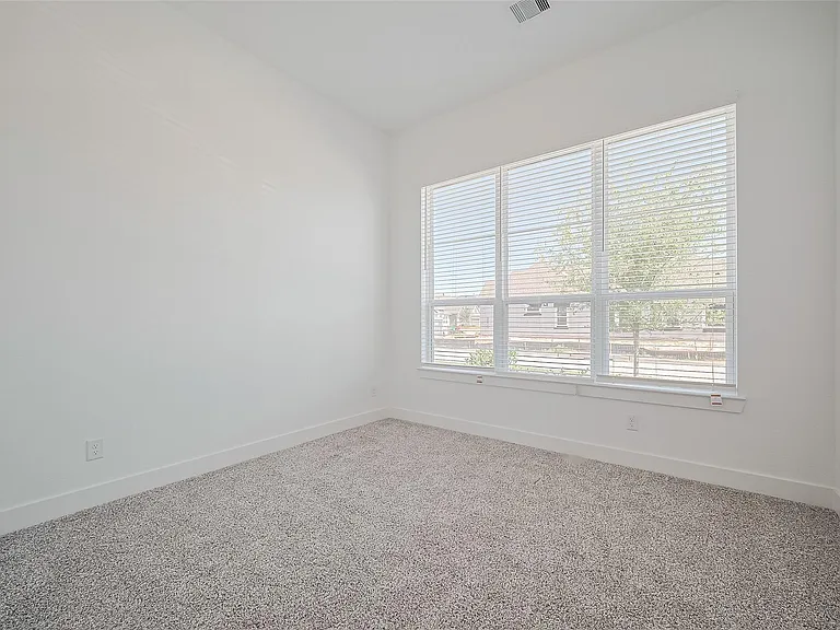 3328 Voda Bend Dr — Photo 24