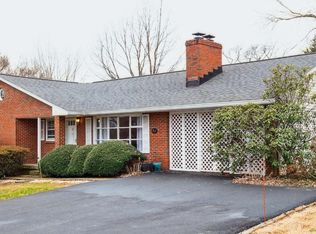 7207 Academy Rd, Warrenton, VA 20187