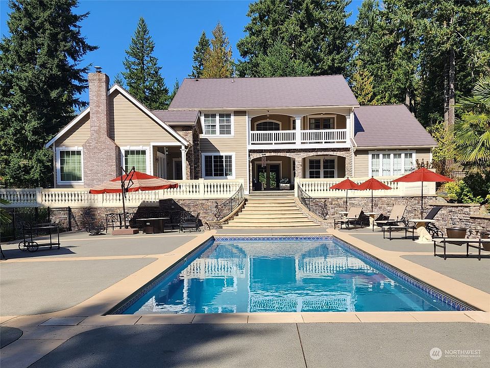 1st image of 22504 Country Drive E